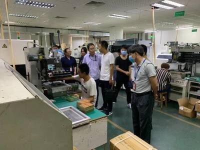 勞務輸出與技能培訓 為打贏脫貧攻堅戰(zhàn)插上“翅膀”