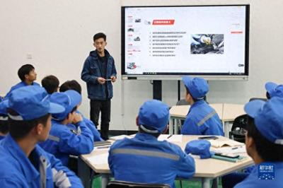 以練促學(xué) 職業(yè)技能培訓(xùn)的實(shí)踐路徑與效能提升